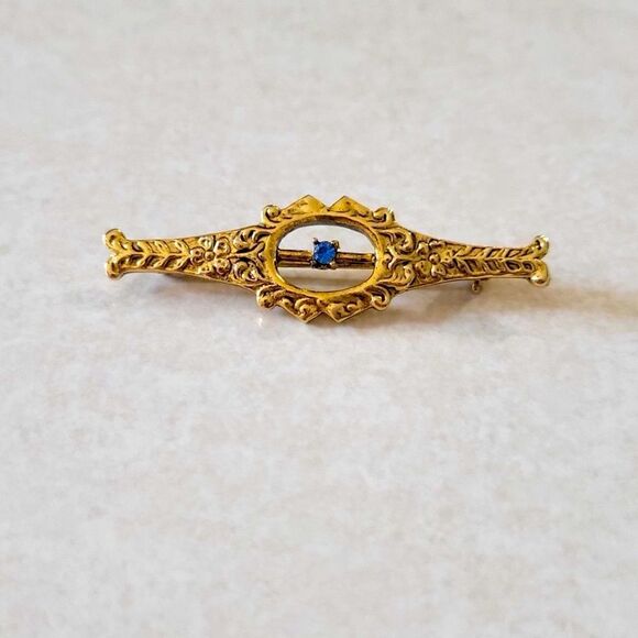 Gold Tone Bar Pin Brooch Sparkling Blue Gemstone Beautiful Classic Vintage - Picture 5 of 5